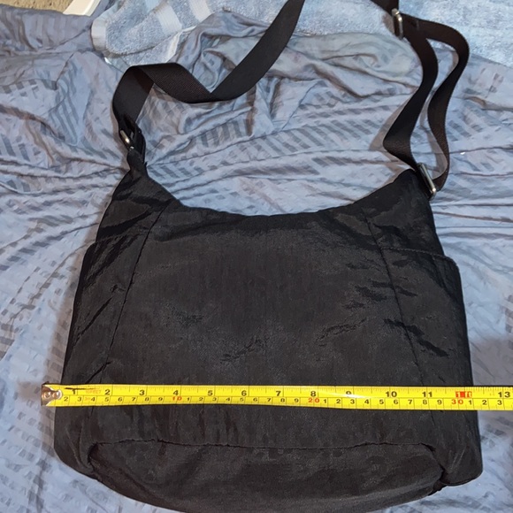 Like new Baggallini Leopard Animal Print Travel Crossbody bag - Picture 6 of 12